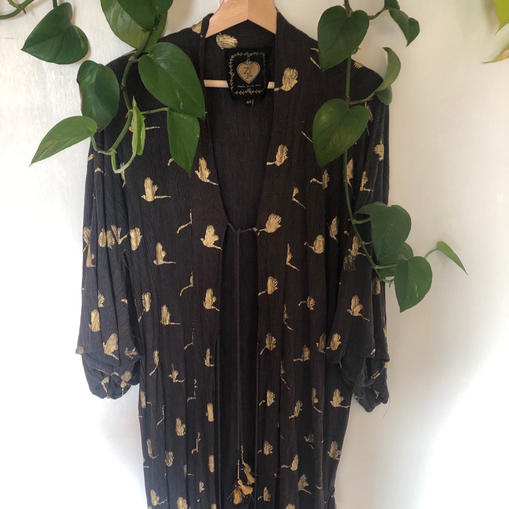 Z & L  Black and gold Kimono